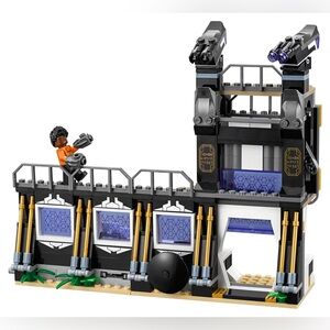 Lego Marvel Corvus Graive Thresher Attack Set